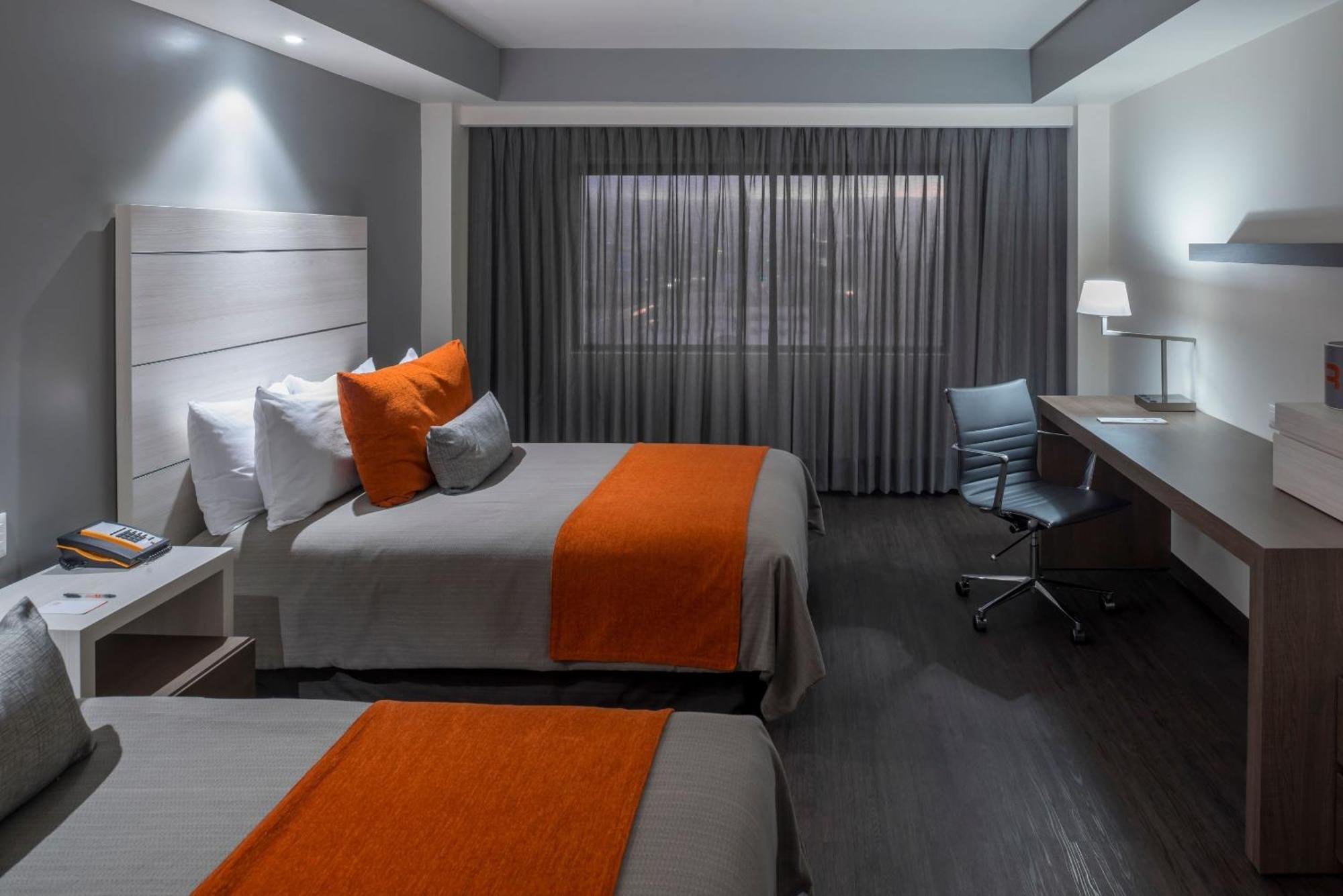Real Inn Tijuana By Camino Real Hoteles Extérieur photo A room at the hotel